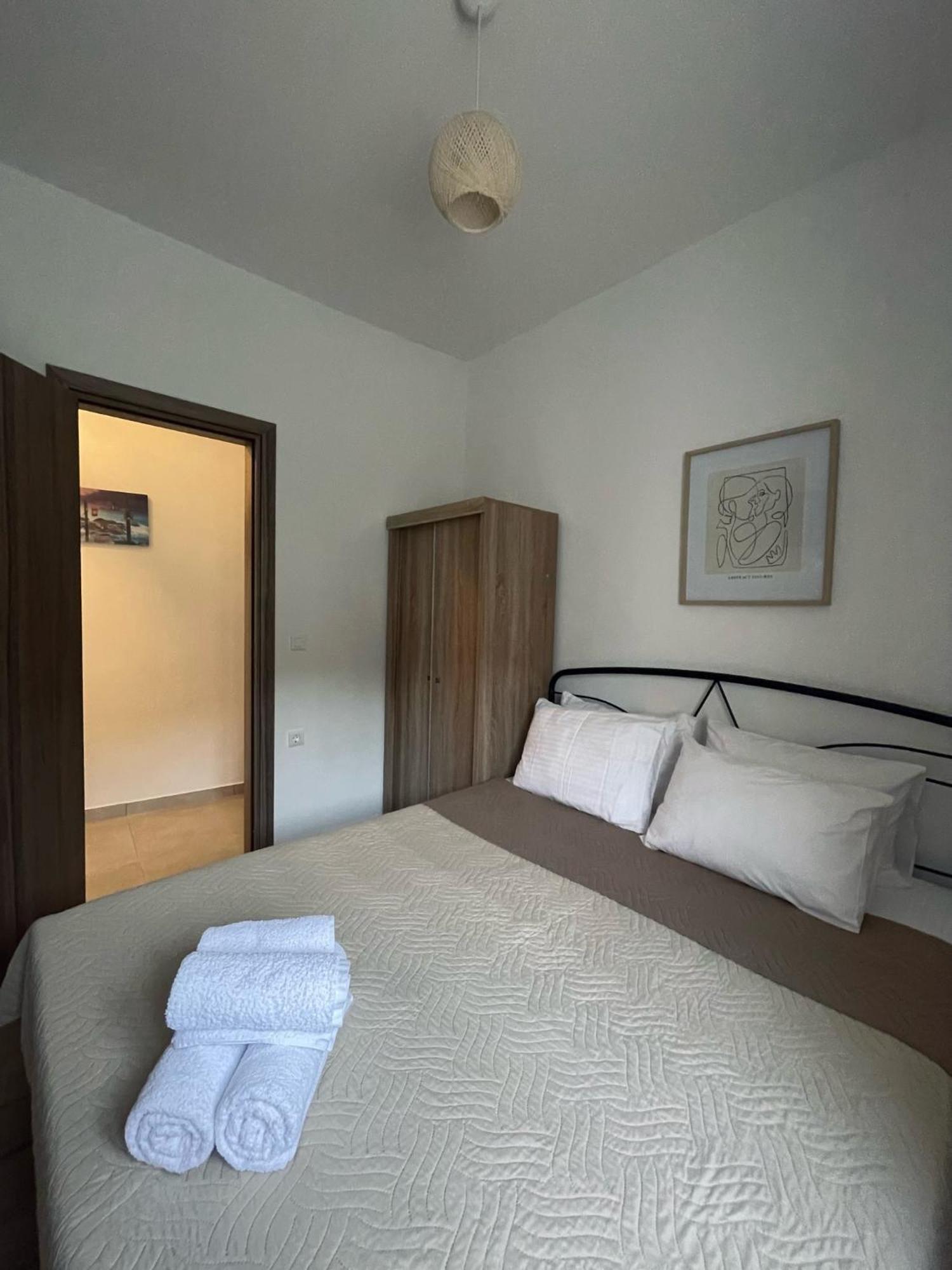 Blue Horizon Apartment Achlia Ngoại thất bức ảnh