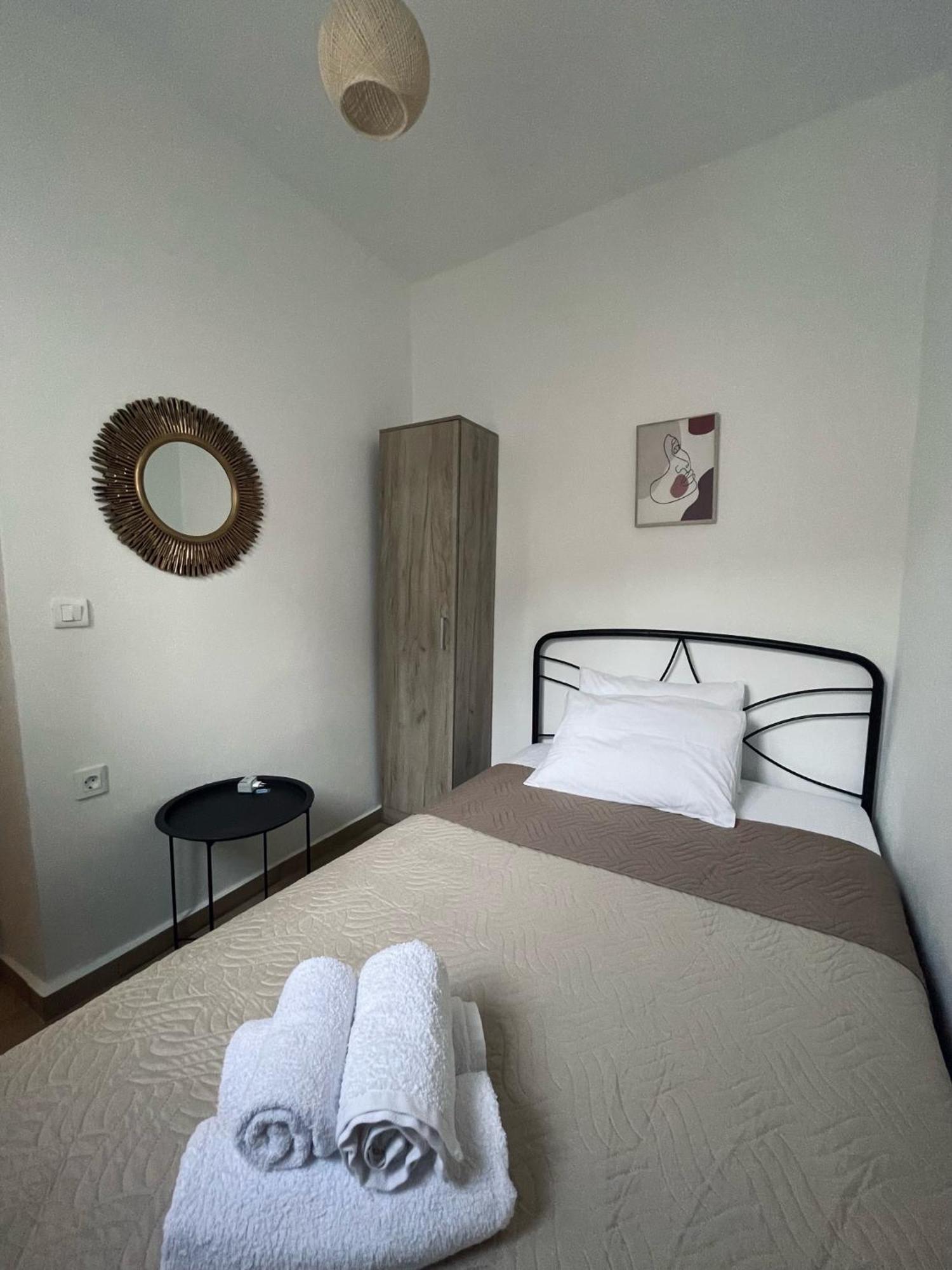 Blue Horizon Apartment Achlia Ngoại thất bức ảnh
