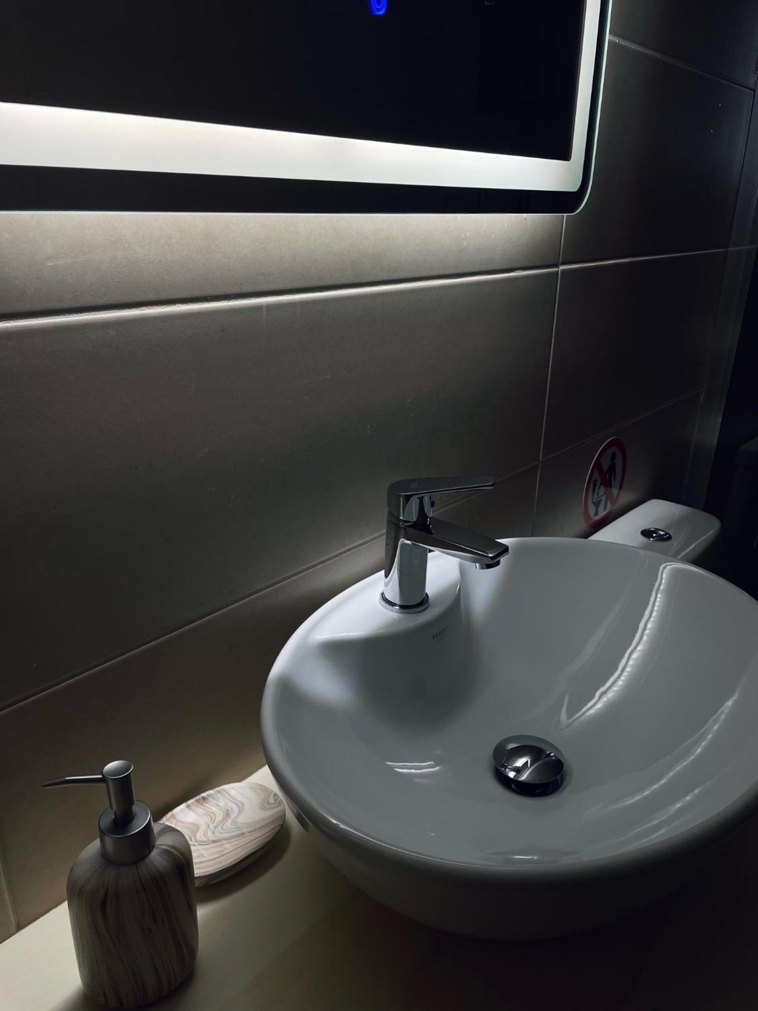Blue Horizon Apartment Achlia Ngoại thất bức ảnh